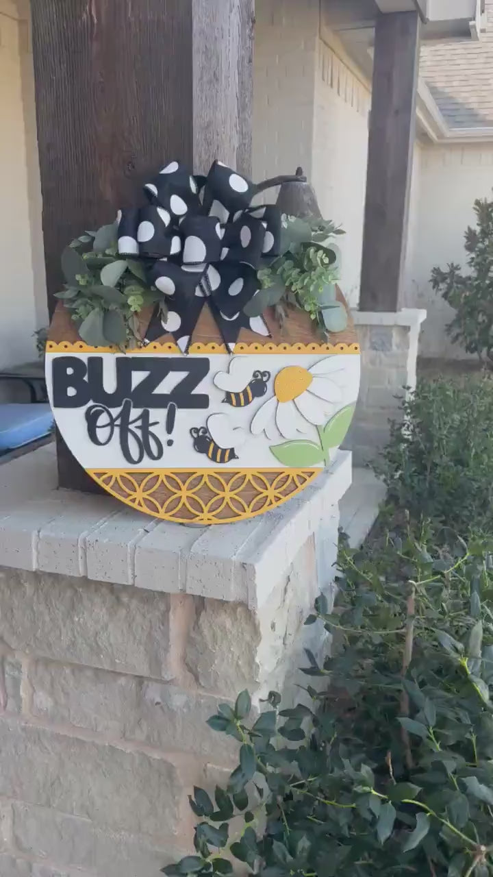 Buzz Off Bee Door Hanger SVG Laser Cut File, Honeybee Daisy Round Sign, Funny Farmhouse Door Sign, Glowforge Laser File, Spring Decor